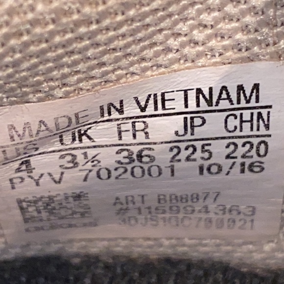 NUDE ADIDAS TUBULAR SHADOW KNIT - Picture 12 of 12